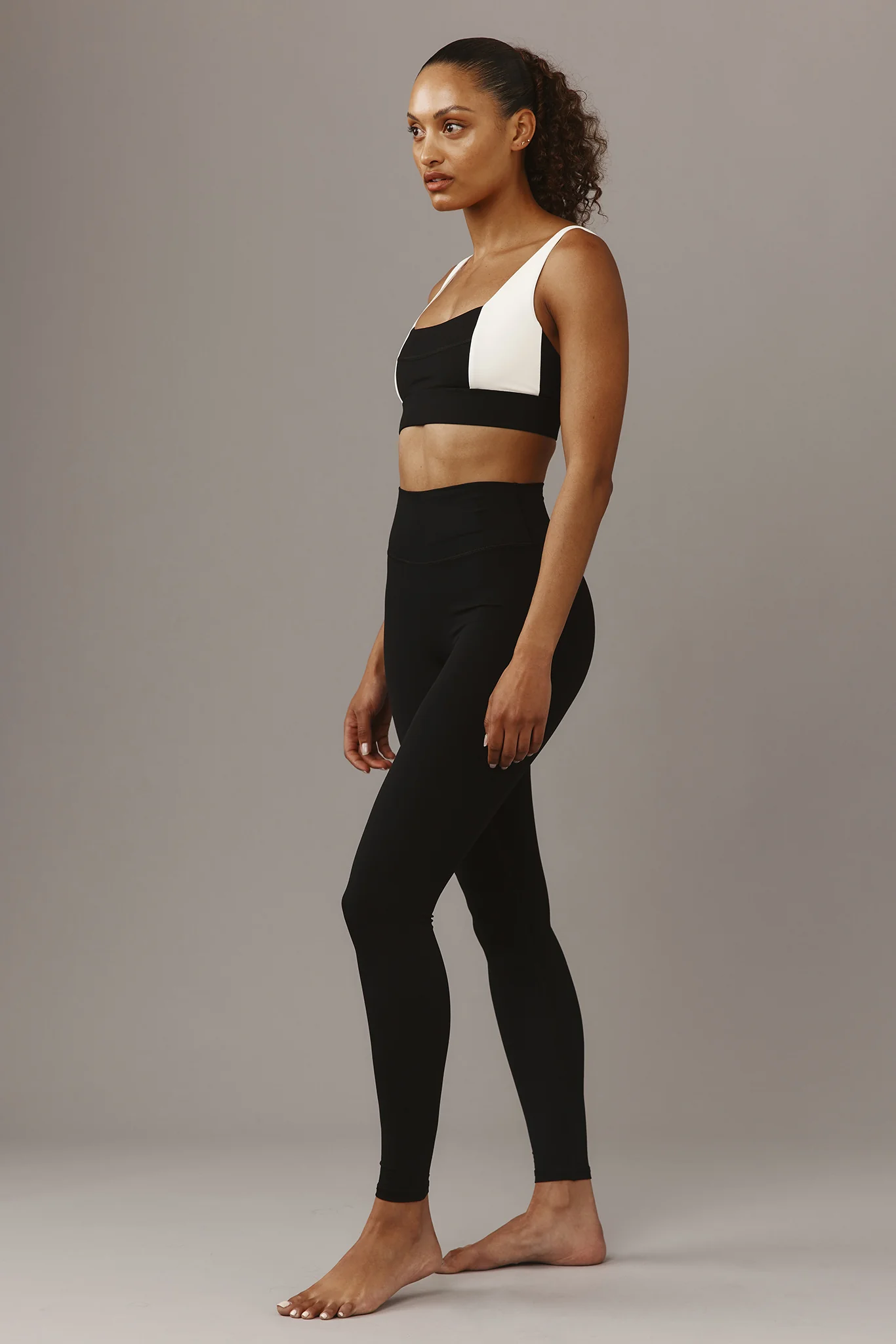Acadia Legging 27" - Black - Image 7