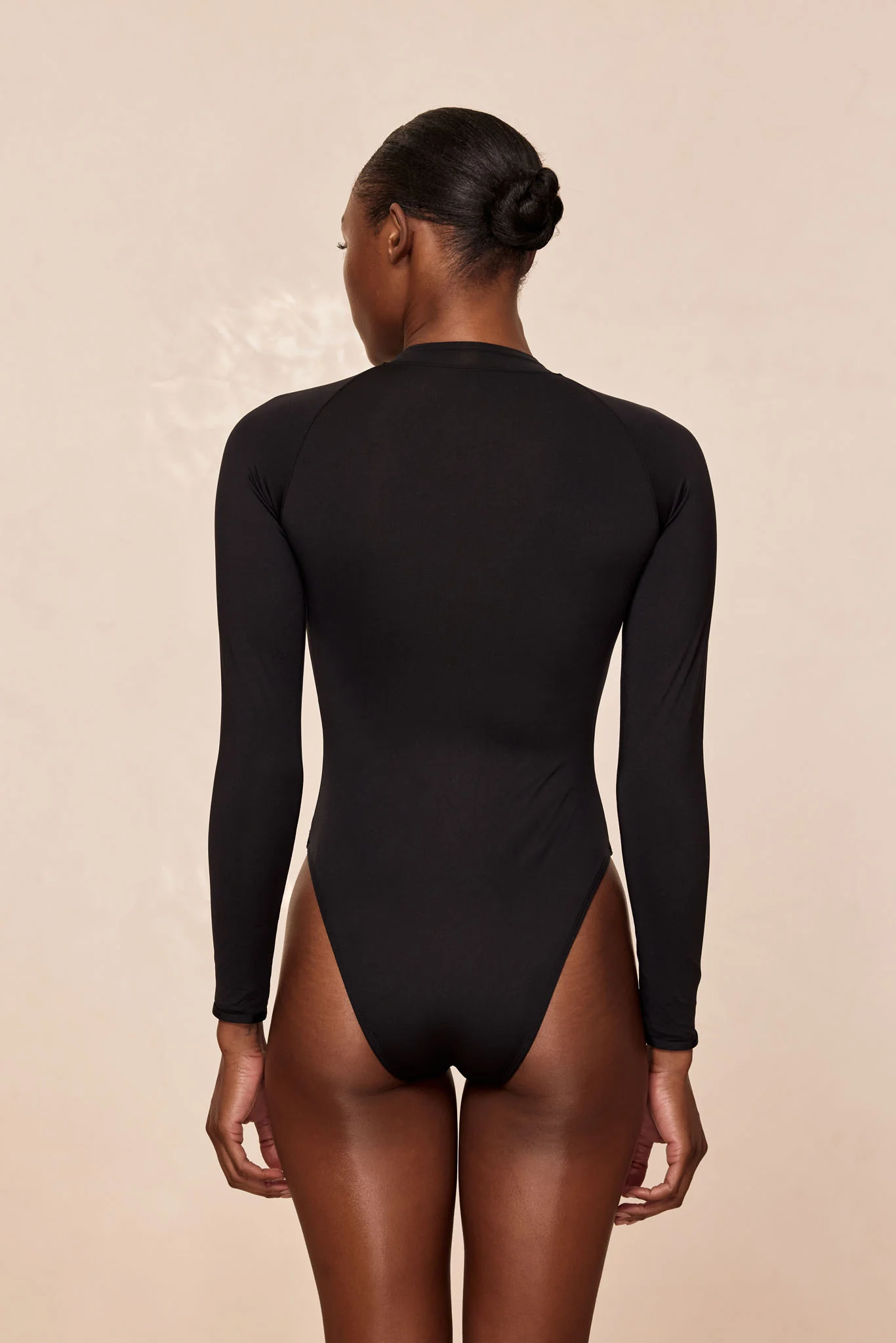 Hilo One Piece - Black - Image 5