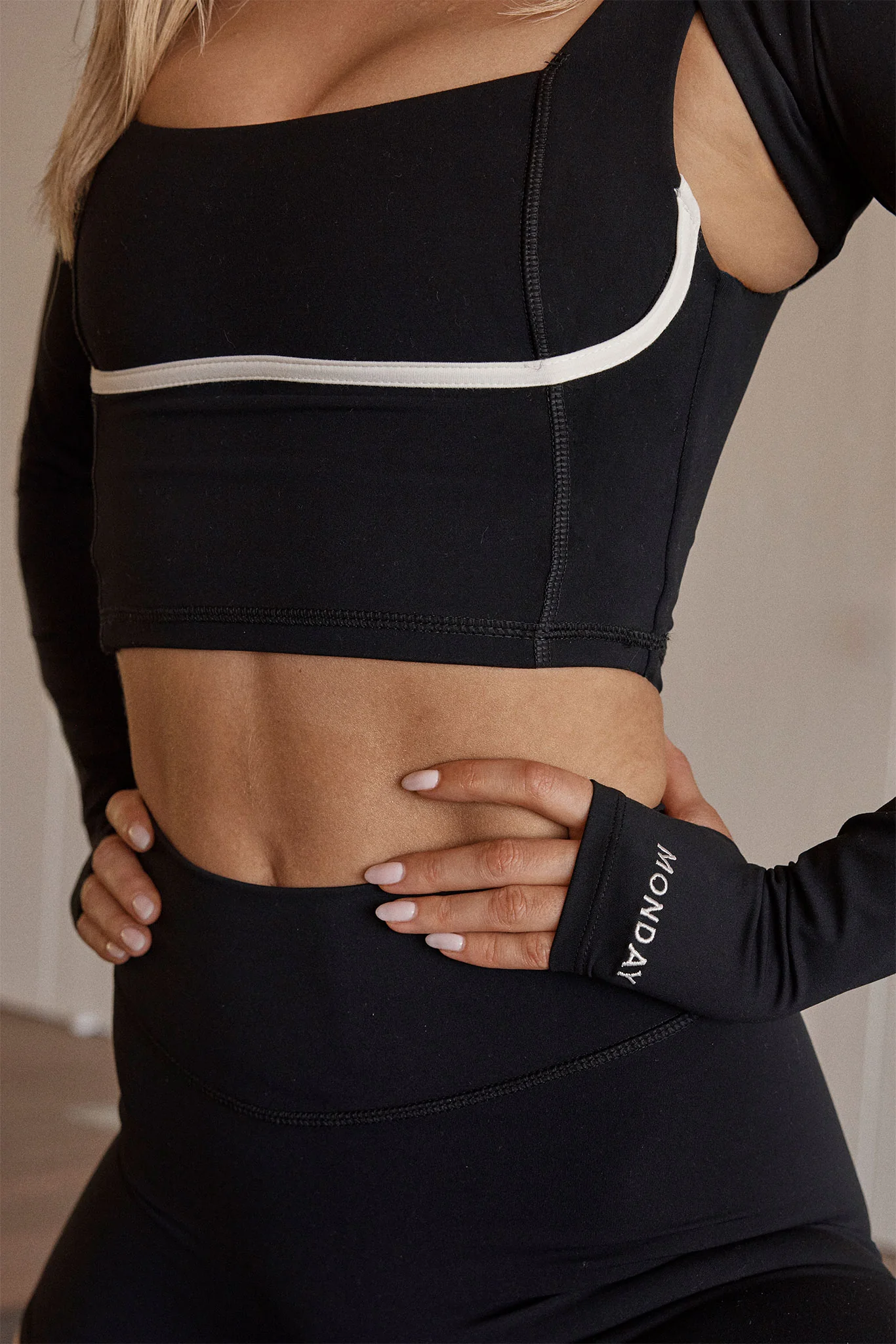 Runyon Canyon Bolero - Black - Image 12