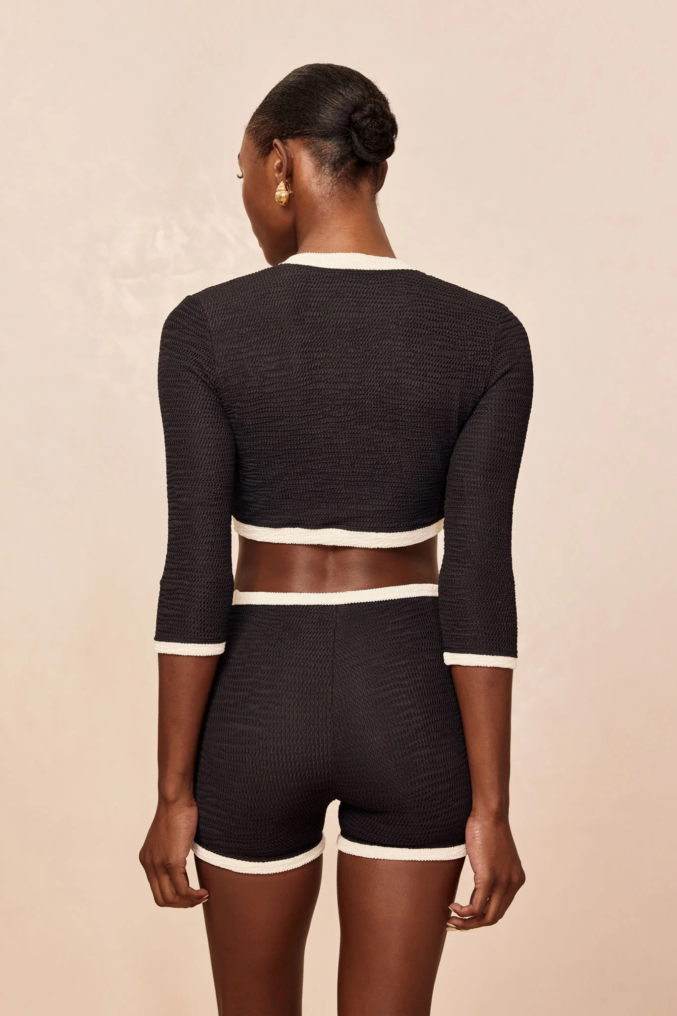 Santa Cruz Short - Black/Ivory Crinkle - Image 5